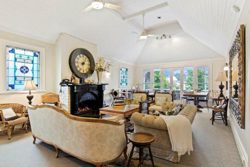 Captains Retreat B&b, Cottages And Apartments