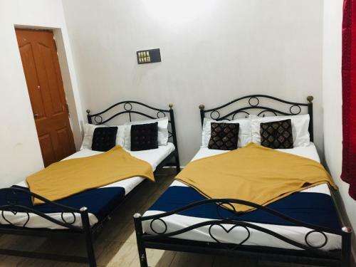 Hostal Mystique Inn Beach Guest House