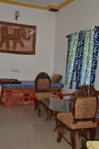 Bed & Breakfast Little Prince Cafe & Room