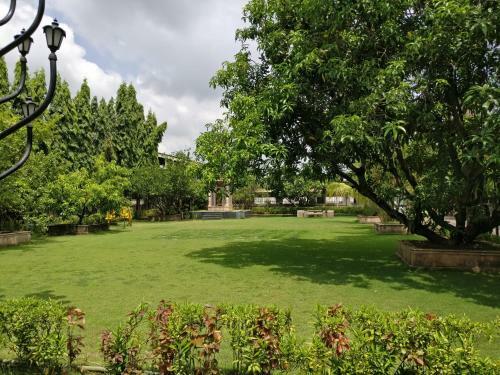 Hotel Pushp Vatika Resort & Lawns