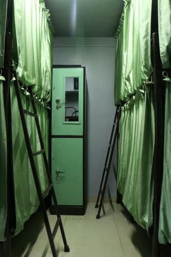 Hostal Ashirwad Guest House (Male Only)