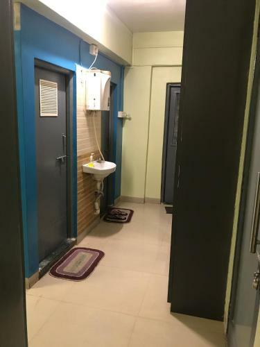 Hostal Ashirwad Guest House (Male Only)