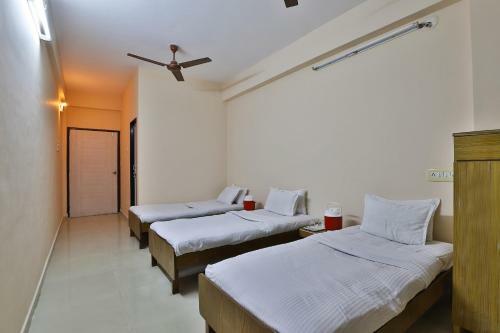 Motel Oyo 29126 Aeron Plaza