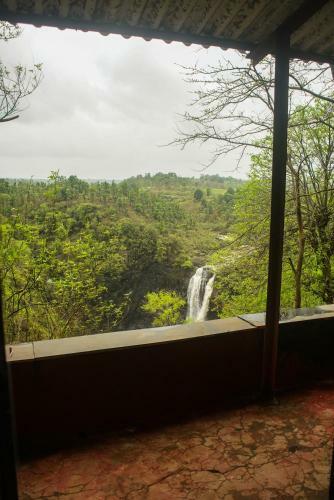 Hotel Dabhosa Waterfall Resort, A Nature Trails Resort