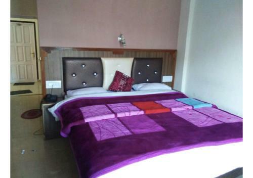 Hotel Cozy Swiss Meadows
