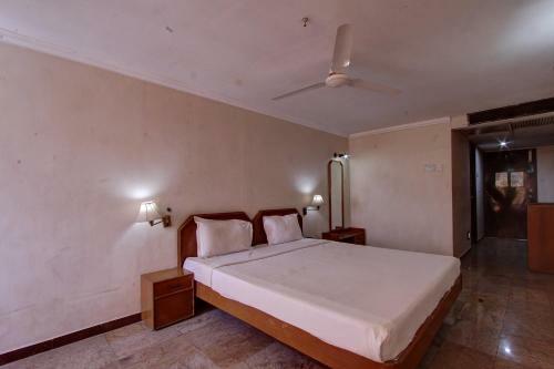 Spot On 33415 Hotel Oriental Towers