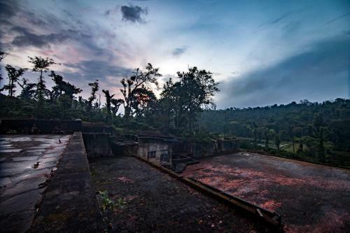 Siddhanta Manor