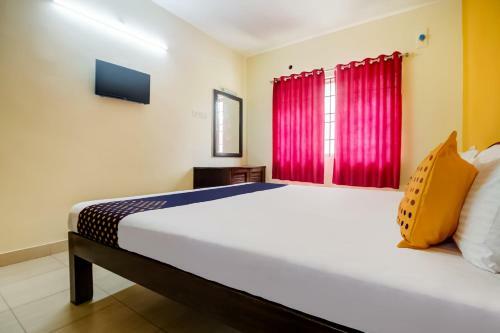 Lodge Oyo 68927 Hotel Happy Home