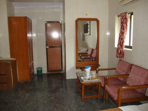 Hotel Pali Beach Resort