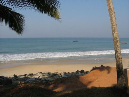 Hotel Sukriti Beach Resort