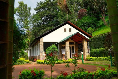 Hotel Kaivalyam Wellness Retreat