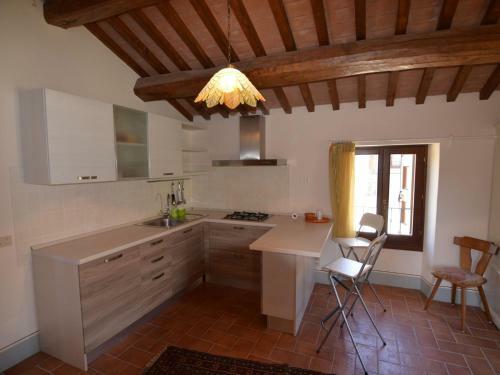 Gorgeous Valley View Apartment In Modigliana