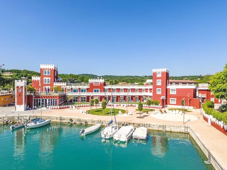 Hotel Villa Garuti