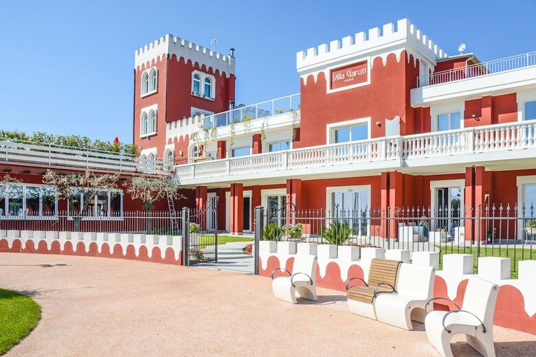 Hotel Villa Garuti