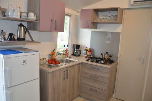 Happy Camp Mobile Homes In Camping Bella Italia