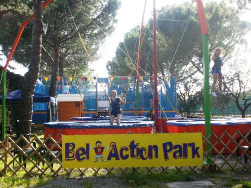 Happy Camp Mobile Homes In Camping Bella Italia