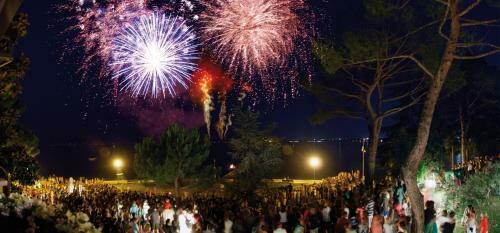 Happy Camp Mobile Homes In Camping Bella Italia