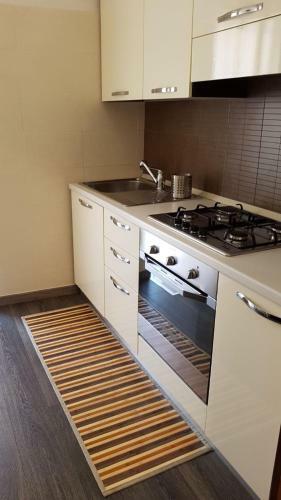 Queen Apartment Bb