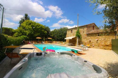Monte San Savino Villa Sleeps 15 Pool Wifi