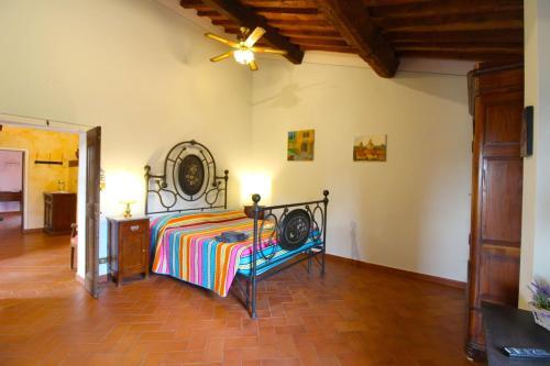 Monte San Savino Villa Sleeps 15 Pool Wifi
