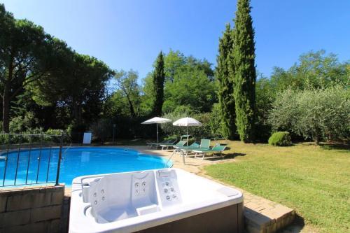 La Costa Villa Sleeps 13 Pool Wifi