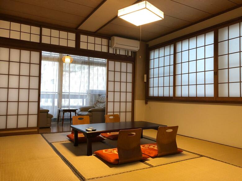 Hostal Guest House Sunline Beppu