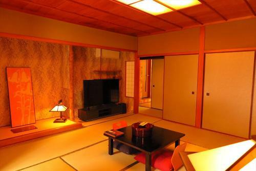 Hotel Okutsuhotspa Ikedayakajikaen