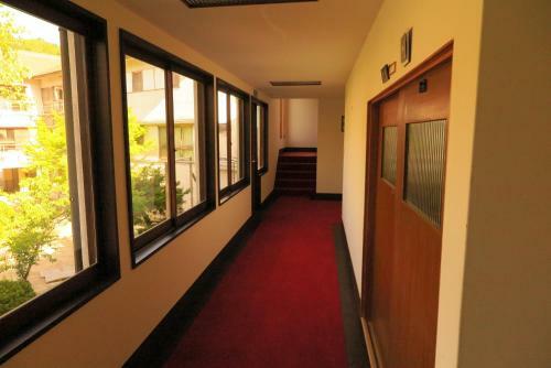 Hotel Okutsuhotspa Ikedayakajikaen