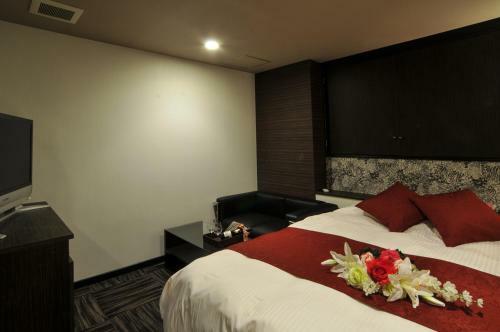 Hotel Cube (love Hotel)