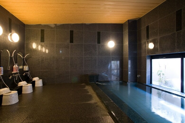 Hotel Route-inn Nanao Ekihigashi