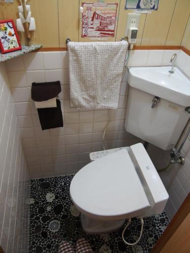 Hostal Ozu Shiromachi Guest House