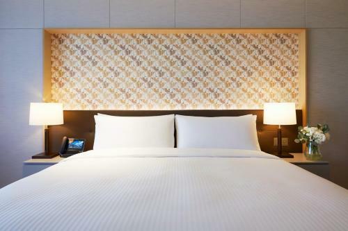 Marriott Jeju Shinhwa World Hotel