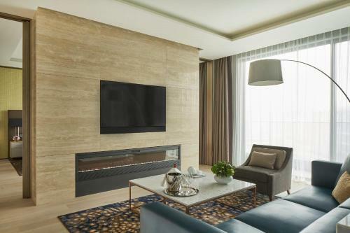 Marriott Jeju Shinhwa World Hotel