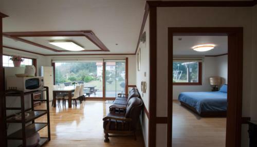 Hostal Namhea German Village Beethoven House