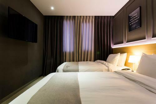 Vella Suite Hotel