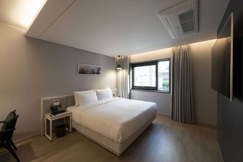 Hound Hotel Yeonsan