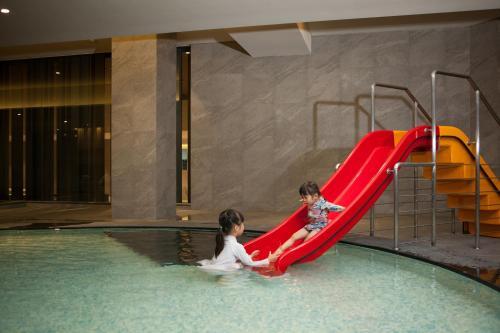 Hotel Tops 10
