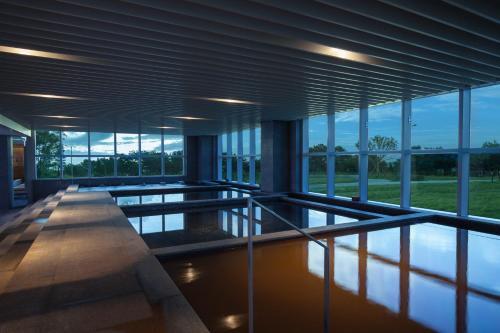 Hotel Tops 10