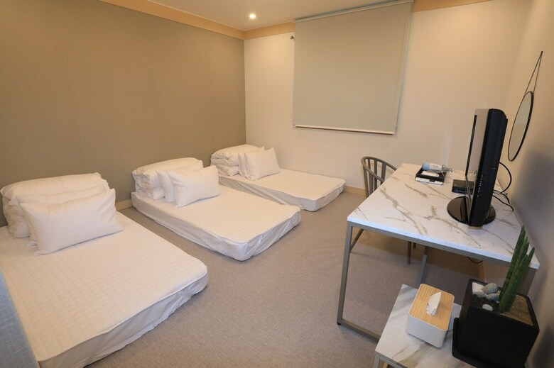 Maison Mini Hotel & Guesthouse