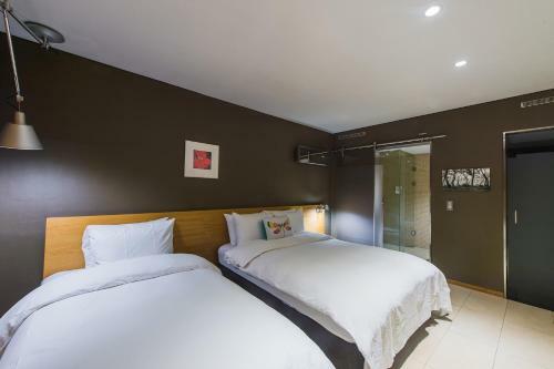 Soho Hotel Airport