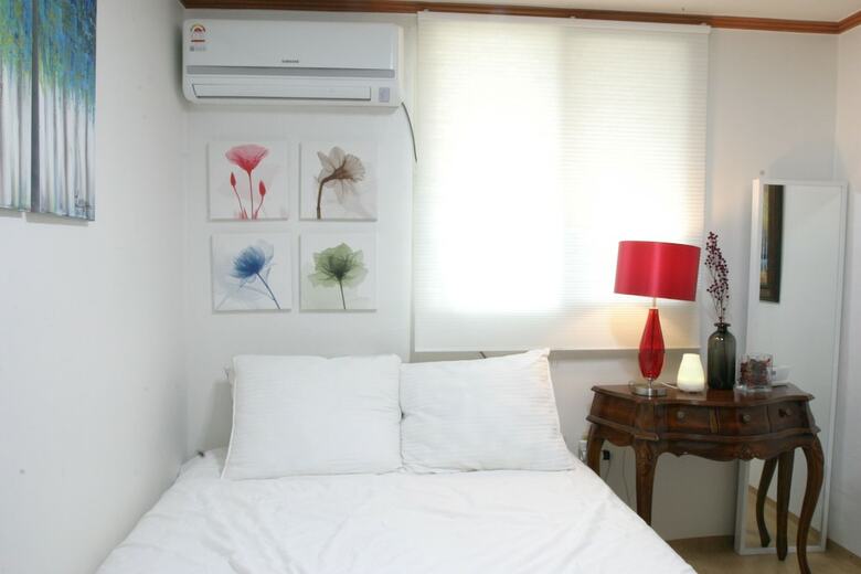 Hostal Refee House