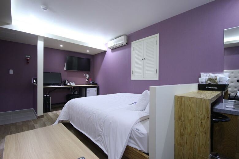 Roo Motel