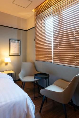 Brown-dot Hotel Shinho