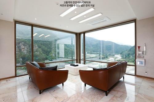 Hotel Pine Forest Jeongseon Alpine Resort