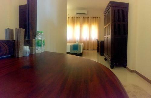 Forever City Hotel