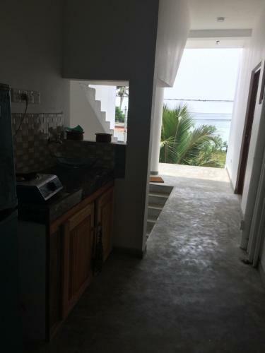 Hostal Blue Corals Beach Bungalow