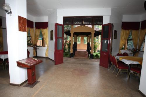 New Crystal Hill Hotel