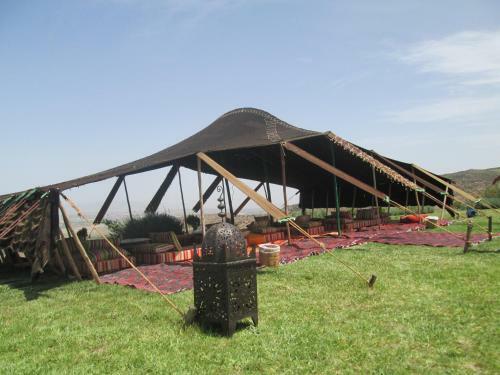 Bed & Breakfast Dar El Mandar - Ferme & Table D'h�te Berb�re