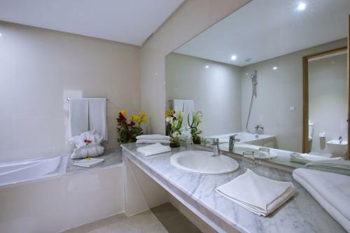 Hotel Lixus Beach Resort