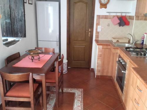 Hostal Guest House Dragutinovic
